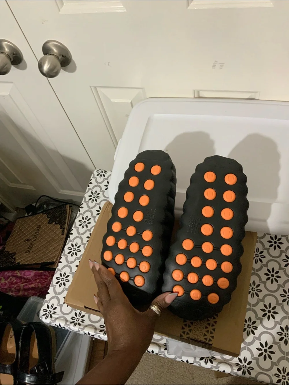 NIB Foam Runner Clogs for Men Women, EVA Cloud Slides with Massage Footbed,